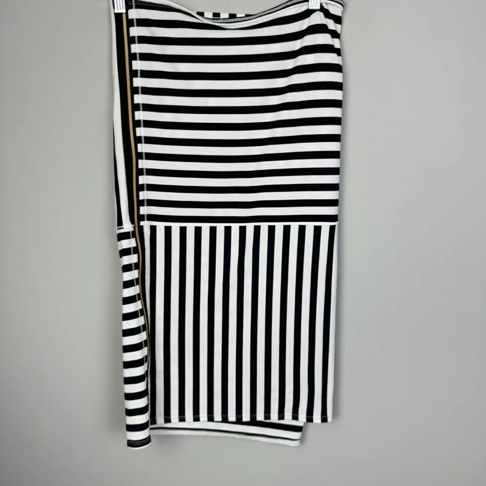 LULULEMON | *RARE* Black & White Apex Stripe Zip Vinyasa Scarf One Size Fits All